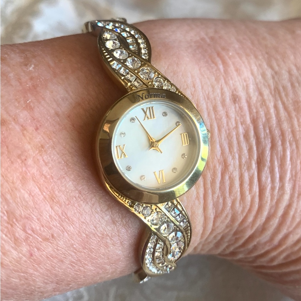 Goldtone and Rhinestones Embellished Women’s Watch - Picture 6 of 6